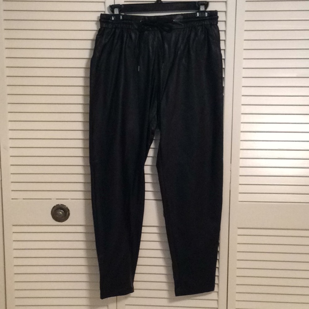 Divided Faux Leather Black Pull-On Pants. Size  4.